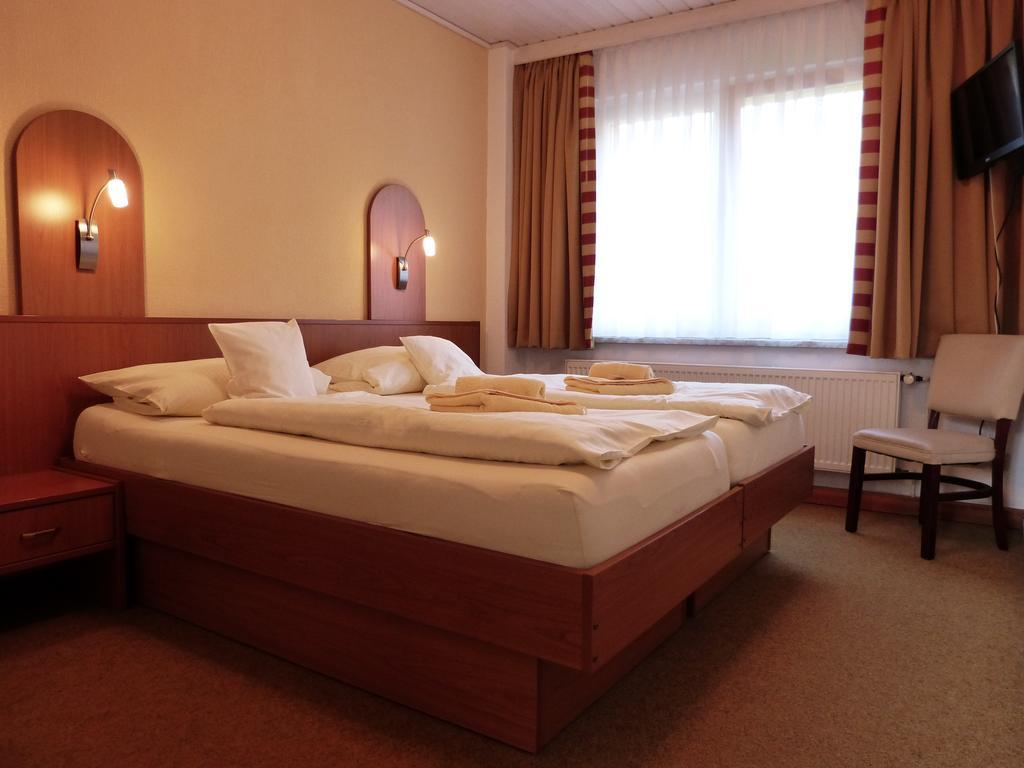 Ferienhotel Wolfsmuehle Rodishain ภายนอก รูปภาพ