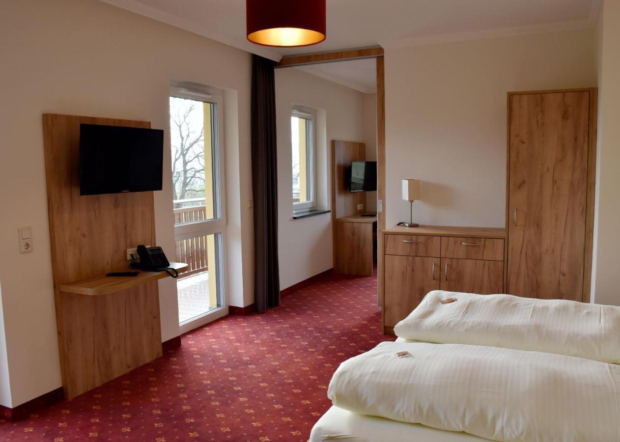 Ferienhotel Wolfsmuehle Rodishain ภายนอก รูปภาพ