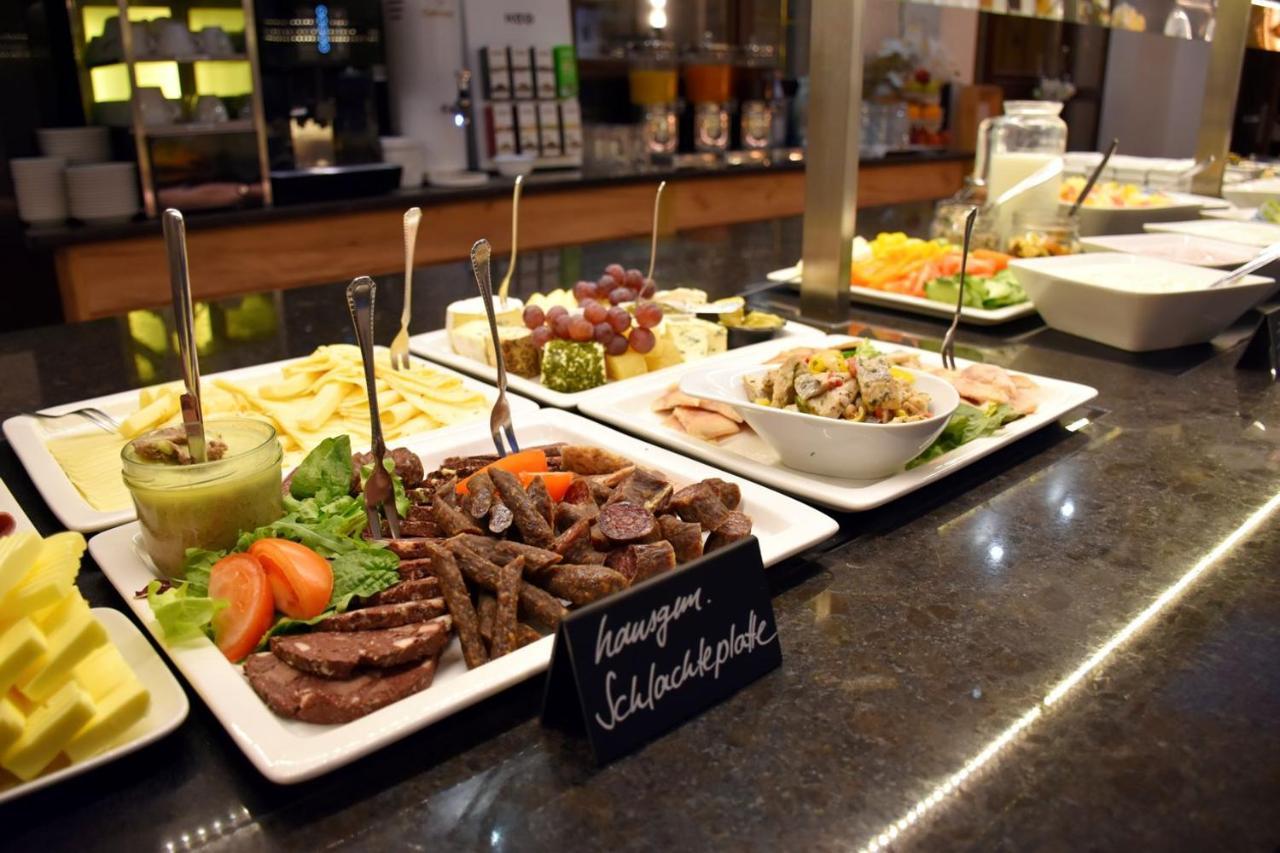 Ferienhotel Wolfsmuehle Rodishain ภายนอก รูปภาพ