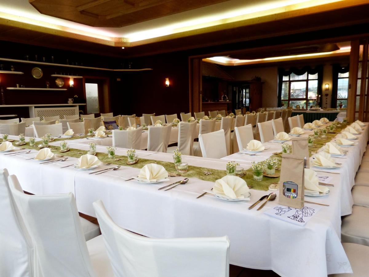 Ferienhotel Wolfsmuehle Rodishain ภายนอก รูปภาพ